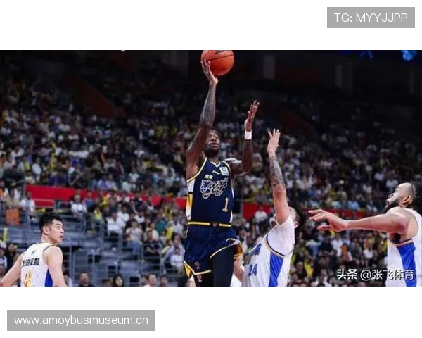 内线核心佩科维奇进攻篮板率提升显著 改变球队二次进攻结构