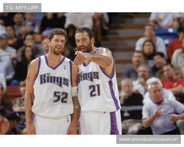 迪瓦茨高位策应改变国王进攻结构